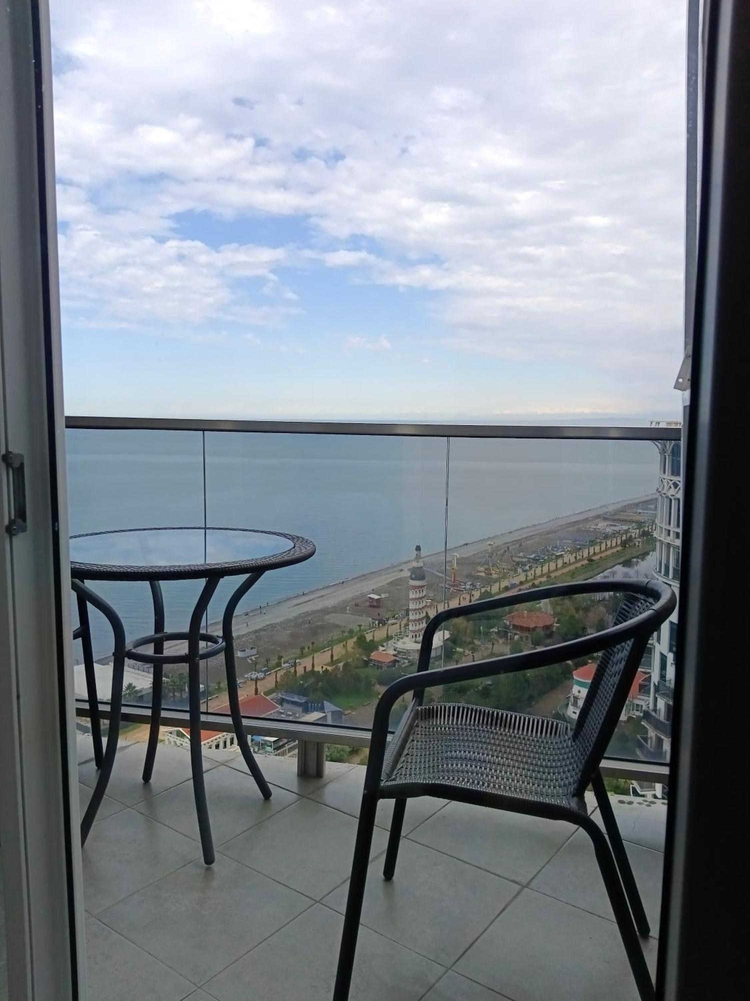 Апартаменти Orbi Sea Towers-Sea View Батумі Екстер'єр фото
